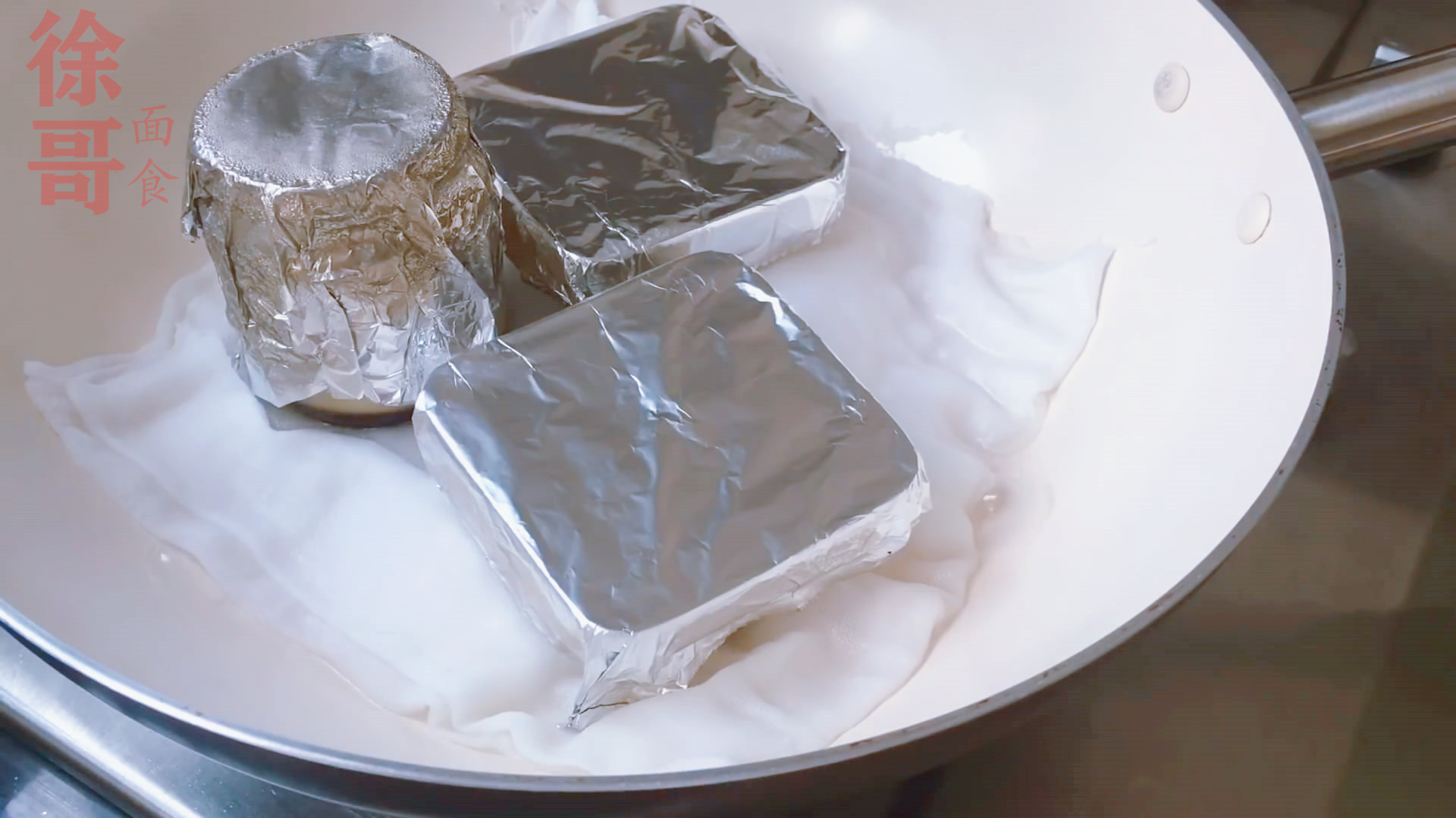 变硬的馒头蒸不软,冰冻的馒头怎么做又软又好吃