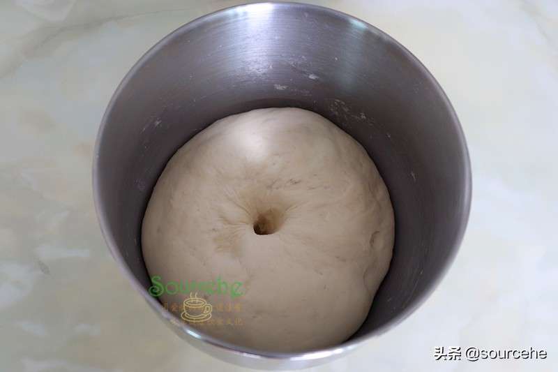 开早餐店的舅舅，做的包子蓬松香软，掌握三个技巧，在家也能做