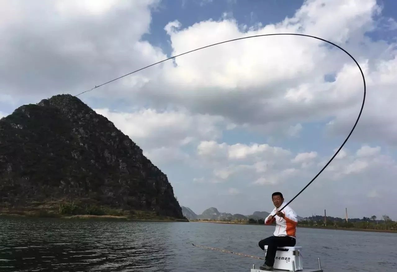 野钓怎么选择鲤鱼竿最好,野钓鲤鱼竿要怎么选择