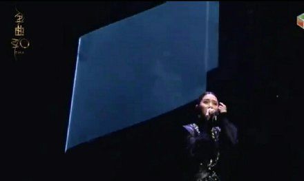 邓紫棋和林俊杰是一个级别吗,邓紫棋现场稳吗