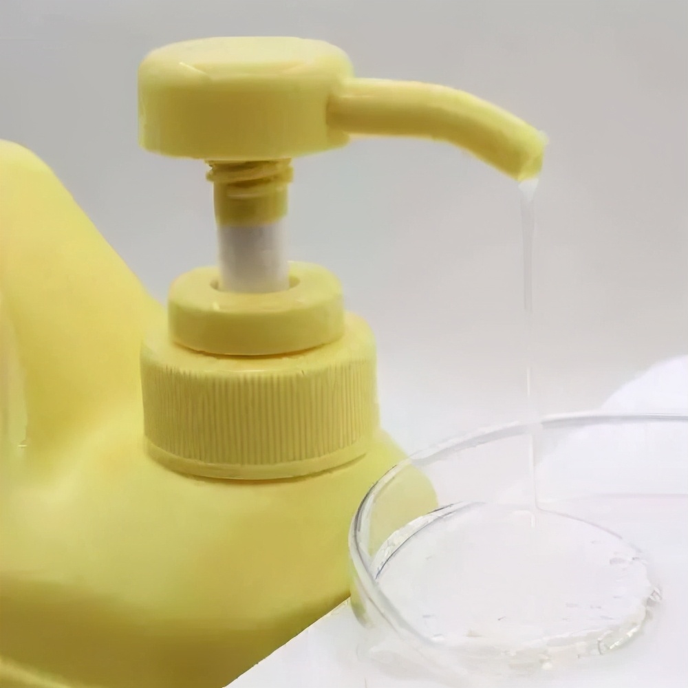 烧碱清洗完厨房餐具还能用吗,烧碱洗餐具用热水还是冷水