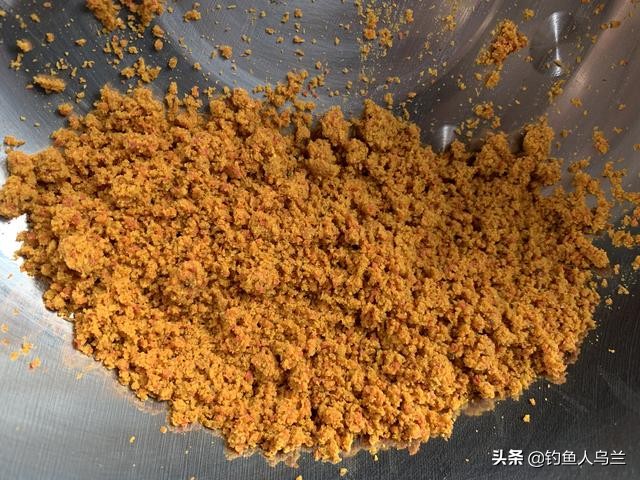 野钓饵料加鱼腥素,野钓饵料添加小黄面