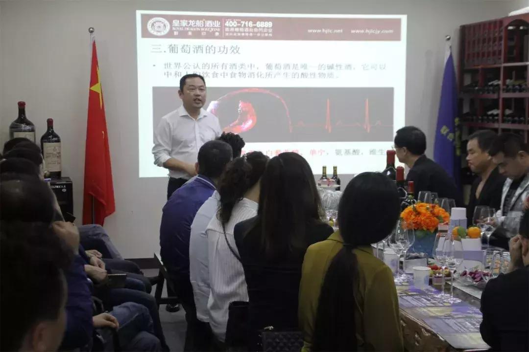 鍟嗗姟缁呭＋鍨嬬敺椋庢牸,鏃跺皻鍟嗗姟浼戦棽缁呭＋