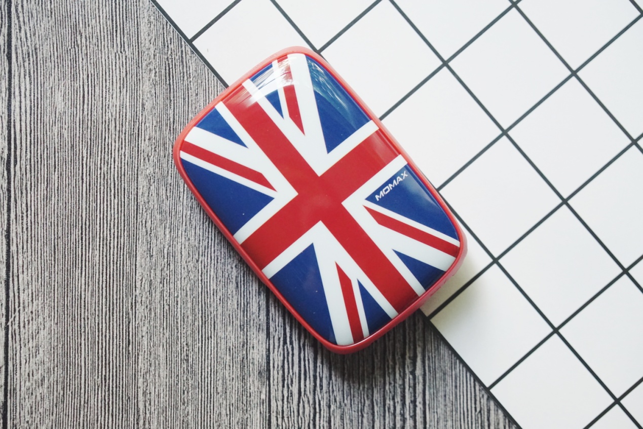 摩米仕磁吸移动电源,摩米士移动电源二合一