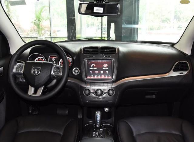 道奇酷威2.7驾驶评测,道奇酷威试驾解说