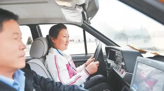 考驾照连续挂科,考驾照挂科5次要多久