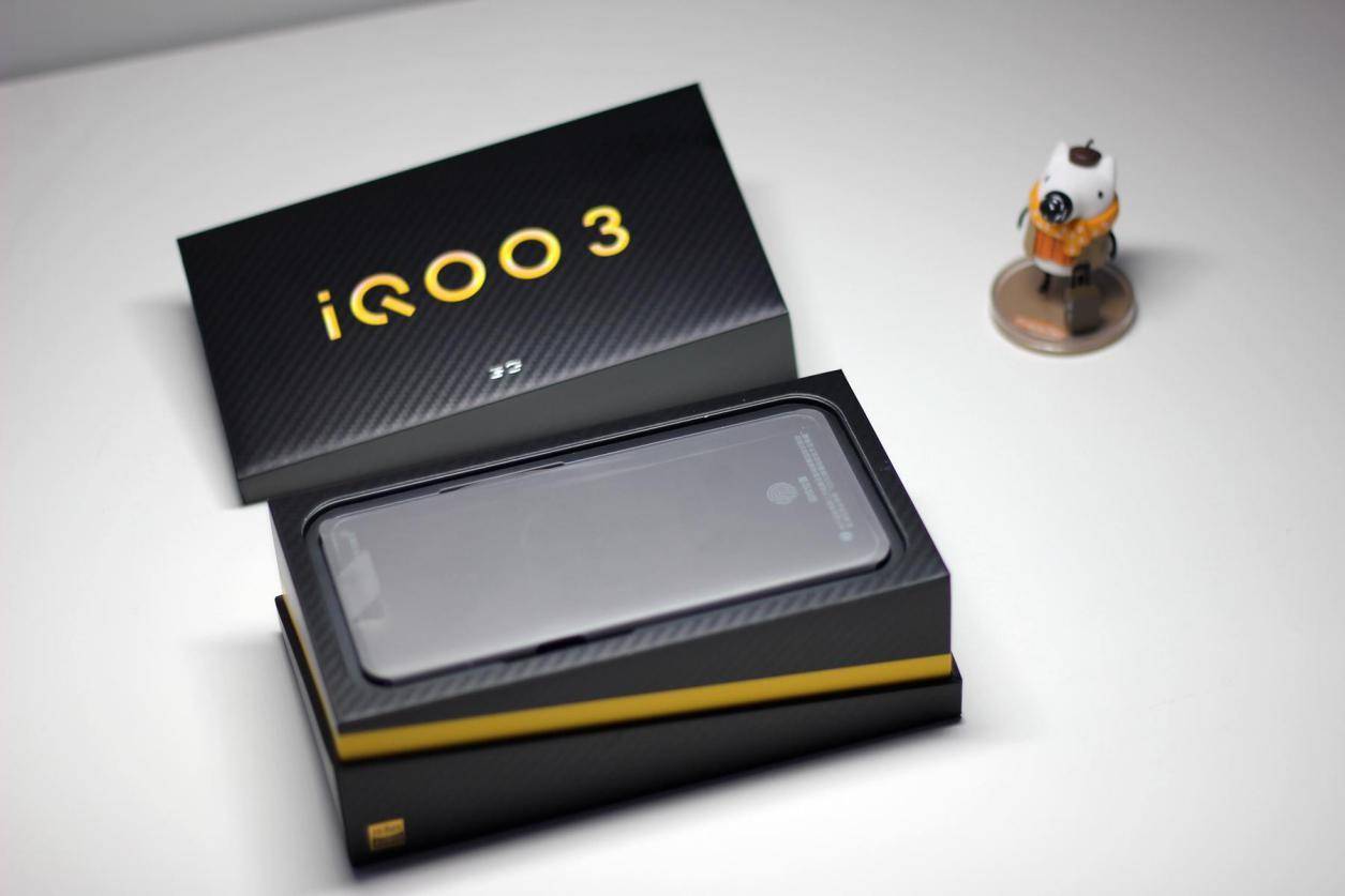 iqoo3对比iqooneo3,快是真的快