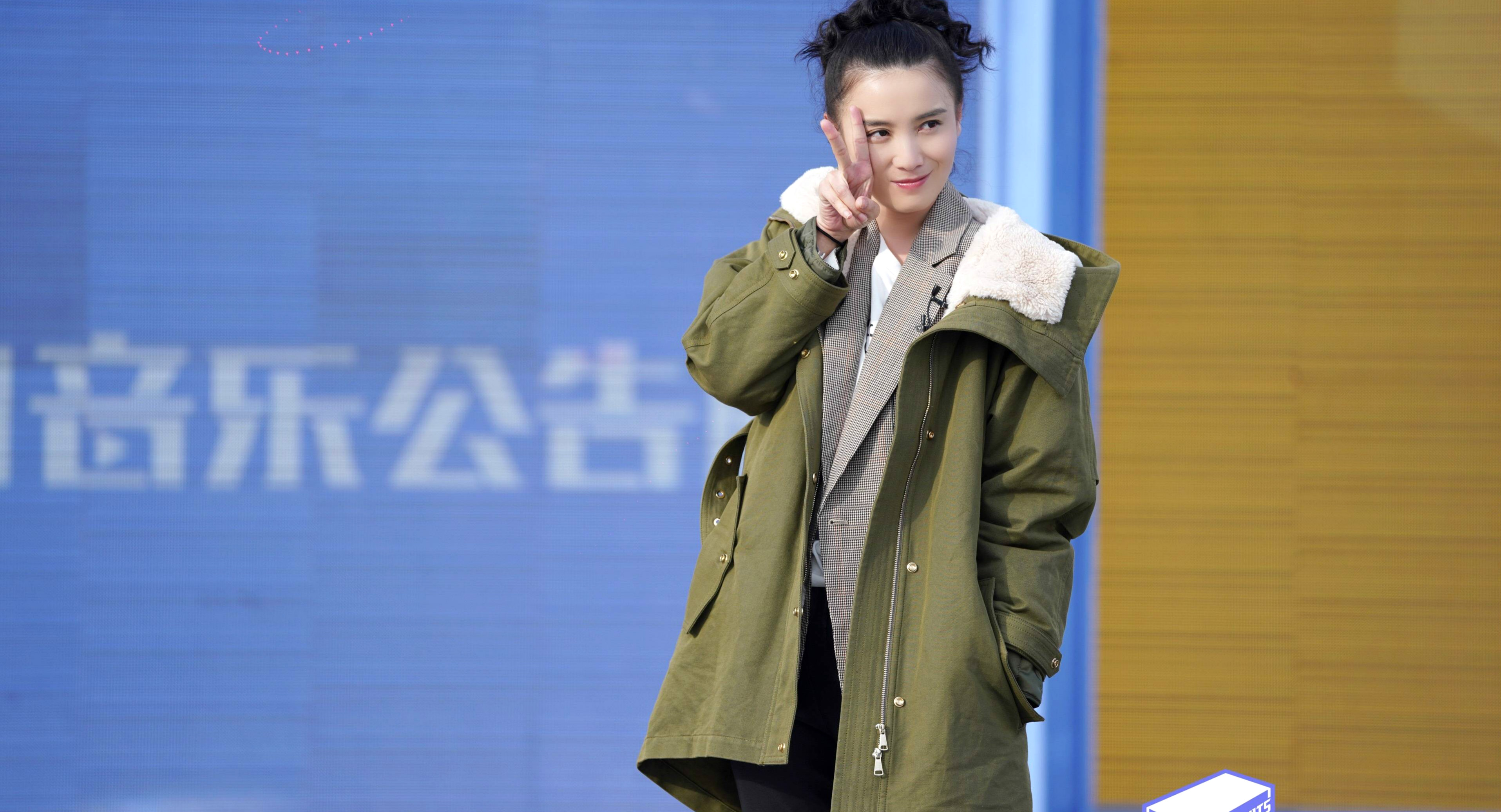 宋佳业余，王源和大厂男孩回忆过往，毛不易的平凡，邓紫棋变代购