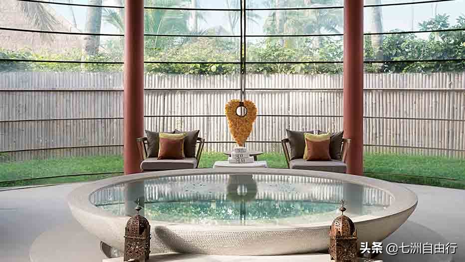 白马庄园,白马庄园店