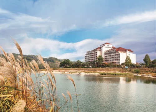 韩国大明山滑雪度假酒店,雪山温泉spa池