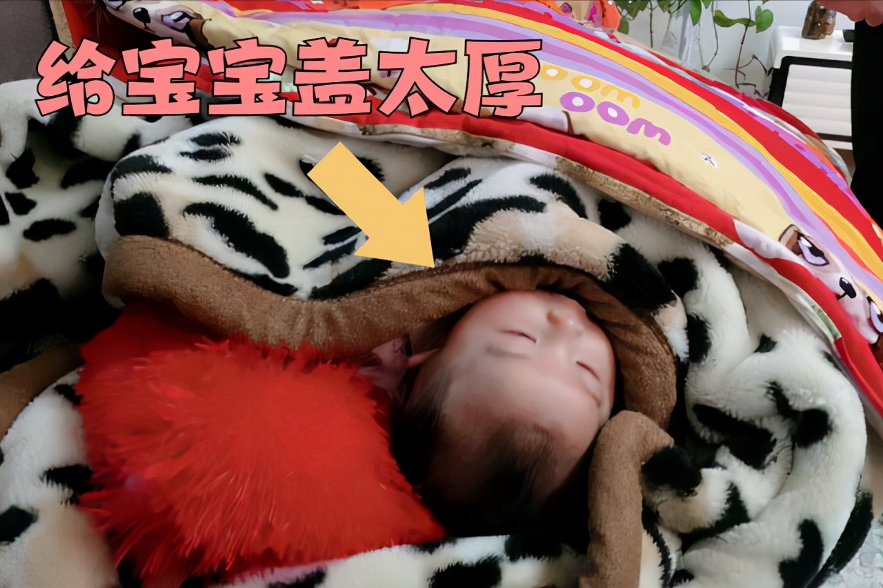 新生儿怕热需要怎么穿,新生儿穿衣应该护哪里