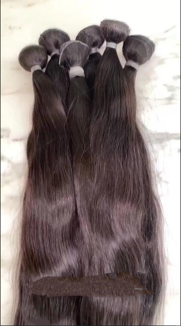 卡戴珊近期发型,卡戴珊发型黑长直