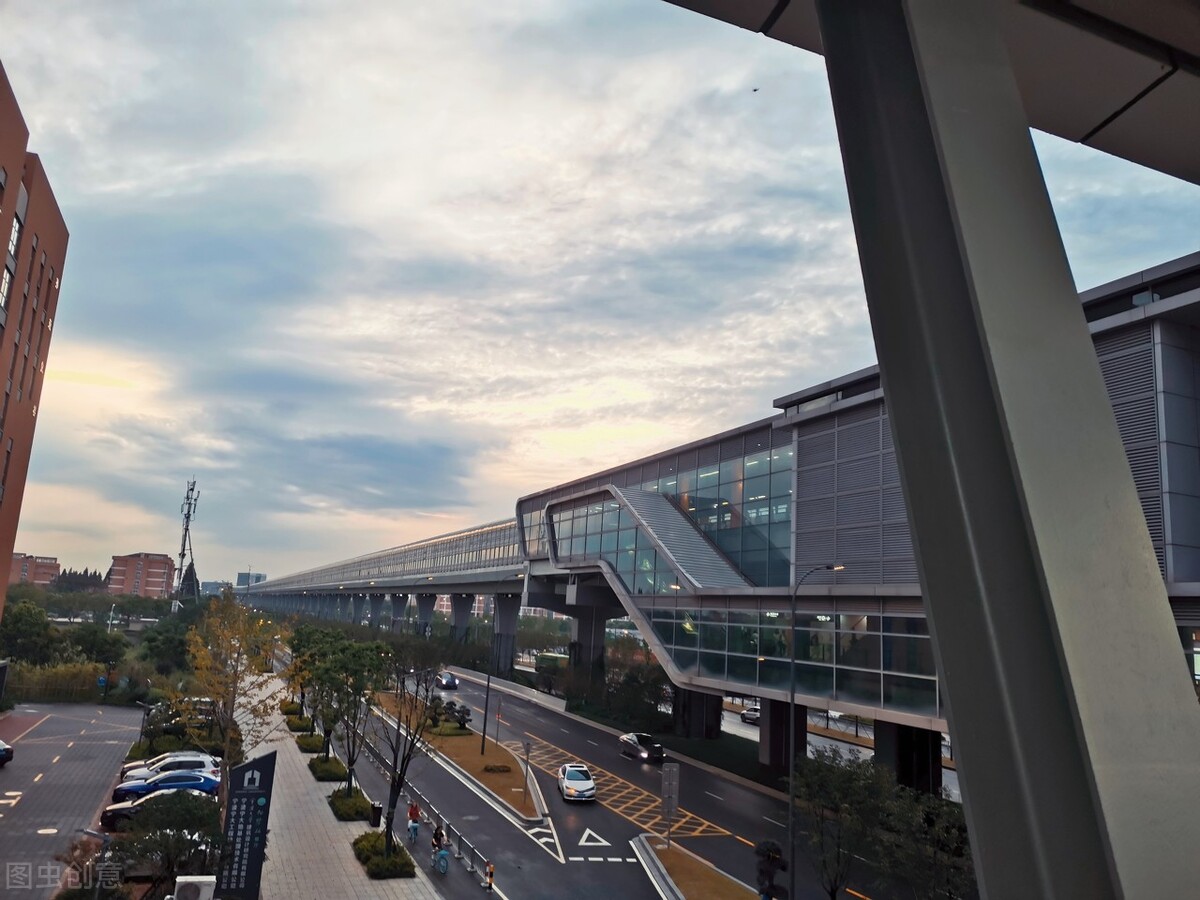 宁波相比杭州差在哪里,宁波对比南京哪个发达