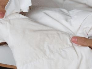 羽绒服沾了污渍,羽绒服油渍清洁免洗