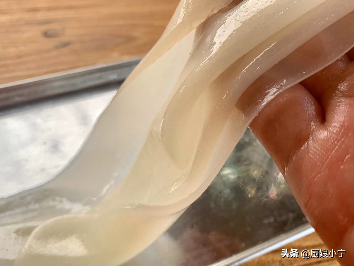自制凉皮不筋道的秘诀,手工凉皮怎么做才能又软又筋道
