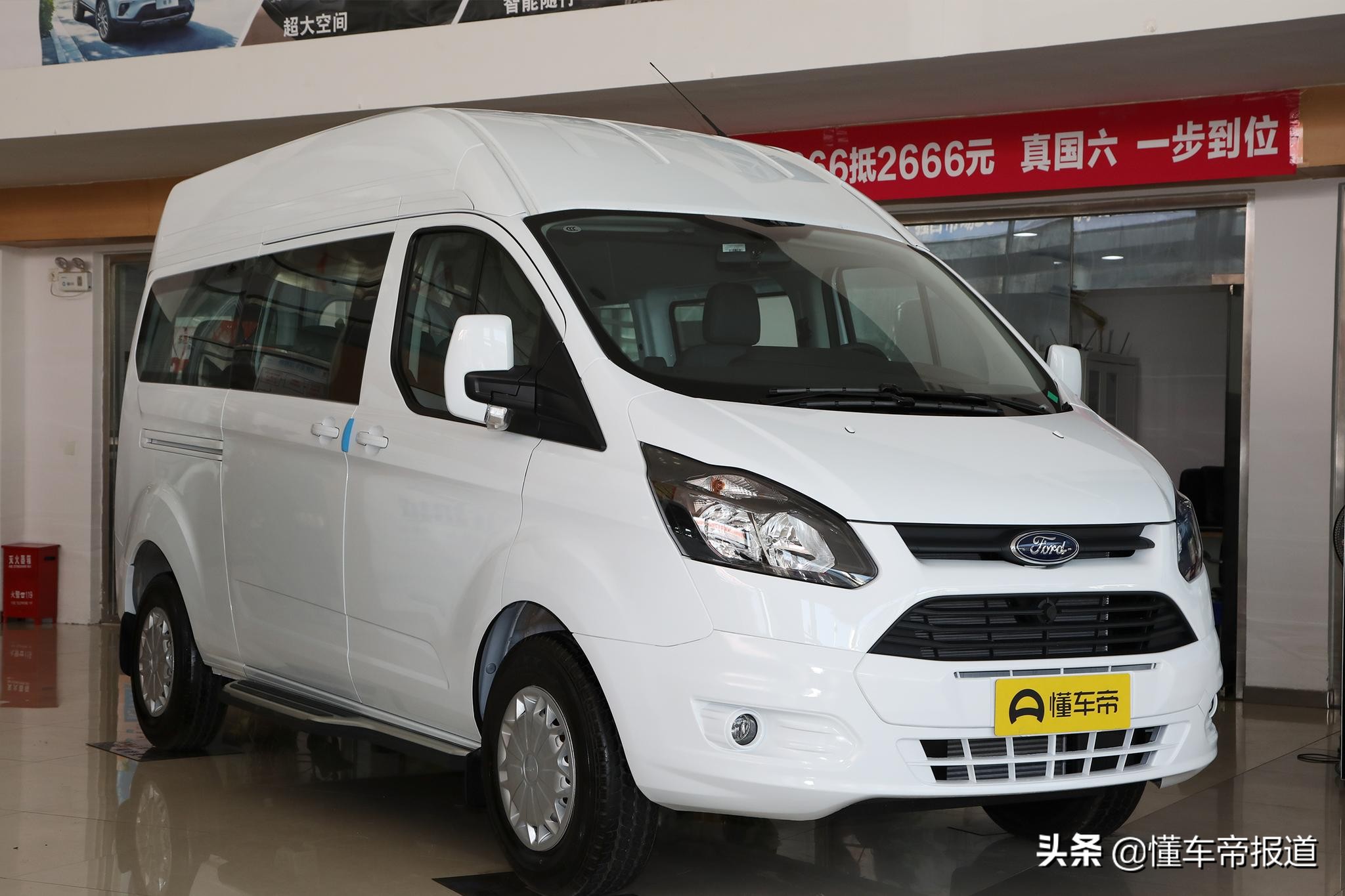 福特新全顺货运版可改客运版,福特全顺2023款货运版改商旅包围