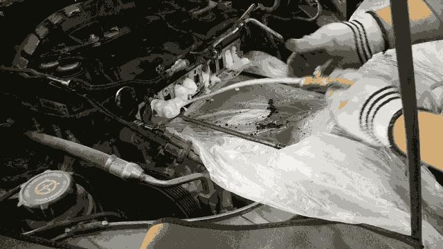 汽车保养只会换机油,汽车保养换机油的方法和步骤