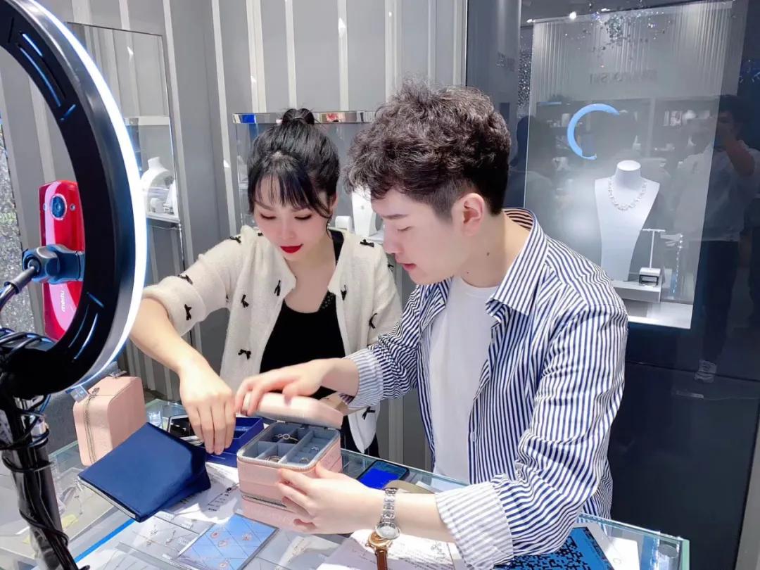 施华洛世奇品牌活动专访,对话百年