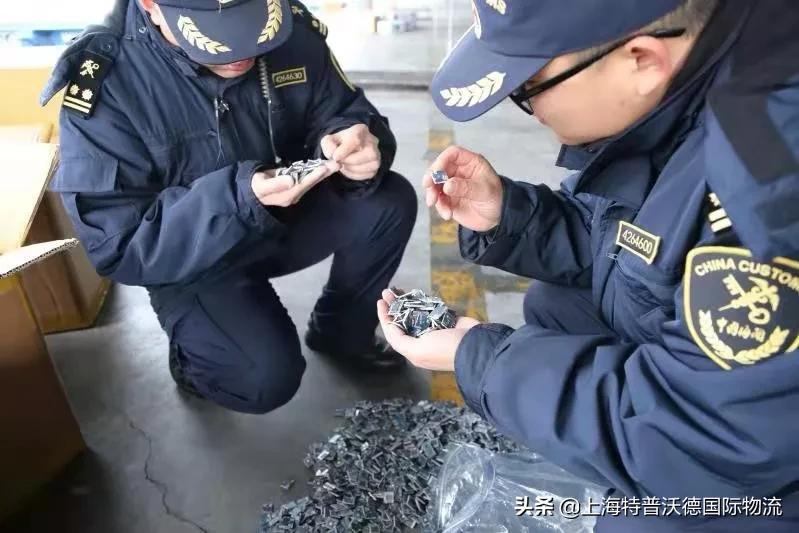 集装箱里面藏违禁品报警可以吗,集装箱海关查获