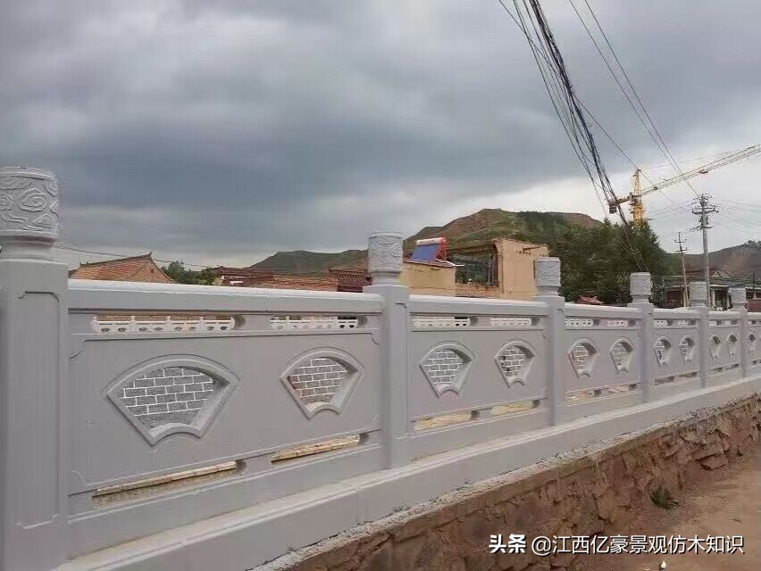 水泥仿木栏杆多少钱一米批发,仿木栏杆多少钱一米