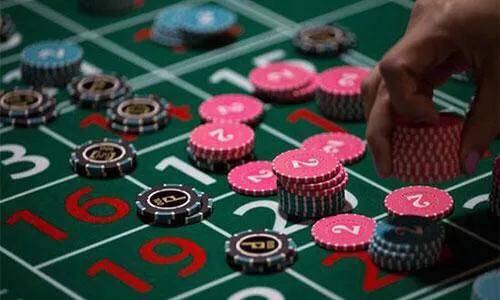 澳门赌王与三大家族,澳门赌王家族三太太