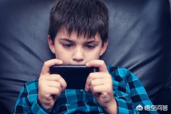孩子沉迷手机脾气暴躁怎么办,小孩沉迷手机脾气暴躁