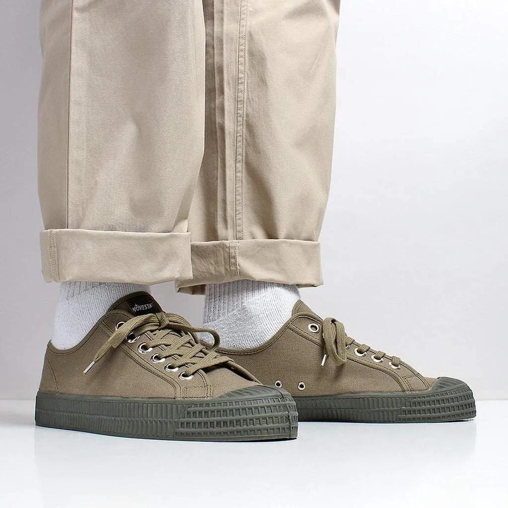 好看又好穿的劳保鞋推荐,新款迷彩解放鞋劳保鞋帆布鞋测评