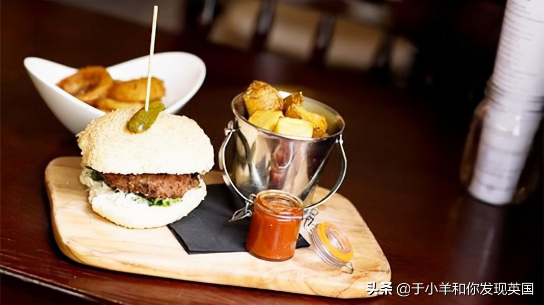 英国生活一年要花多少钱,留学英国的奢侈生活