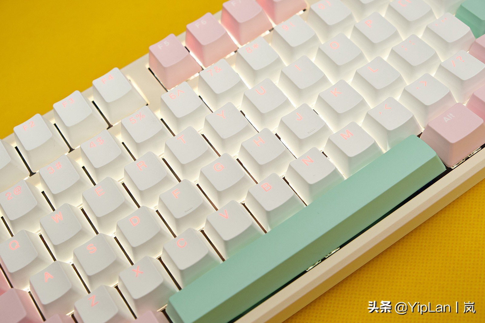 吉利鸭duckyone2开箱,吉利鸭duckyone2冲鸭系列键盘评测