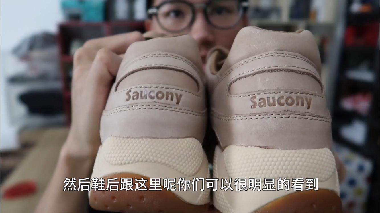 400快的慢跑鞋脚感软到不行，换掉你脚上的YEEZY