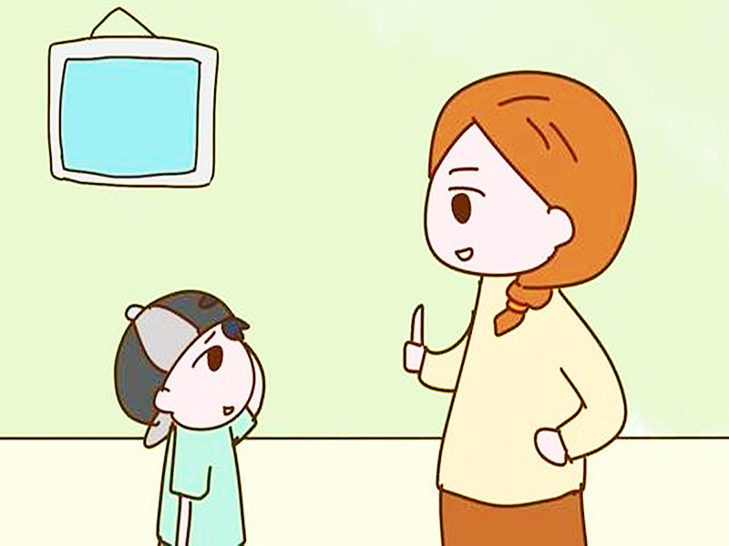 7岁男孩后脖颈长了个凸起的包,7岁男童脖子那有个疙瘩是喉结么