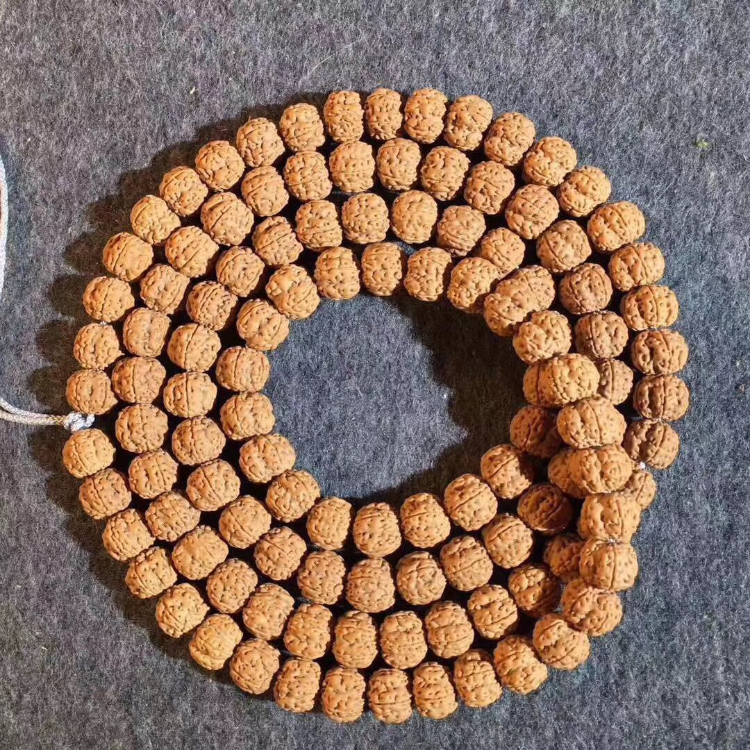 什么纹路的小金刚菩提子值得盘玩,金刚菩提18mm的还是22mm的好