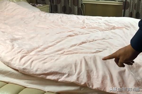 晚上睡觉手脚冰凉教你用一物泡脚,睡前手脚冰凉睡着后全身燥热