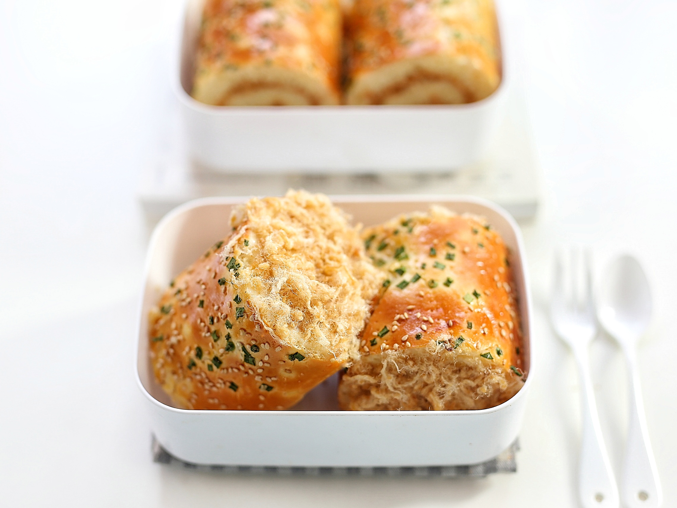 香葱肉松面包卷开裂是怎么回事,肉松面包怎么做不开裂