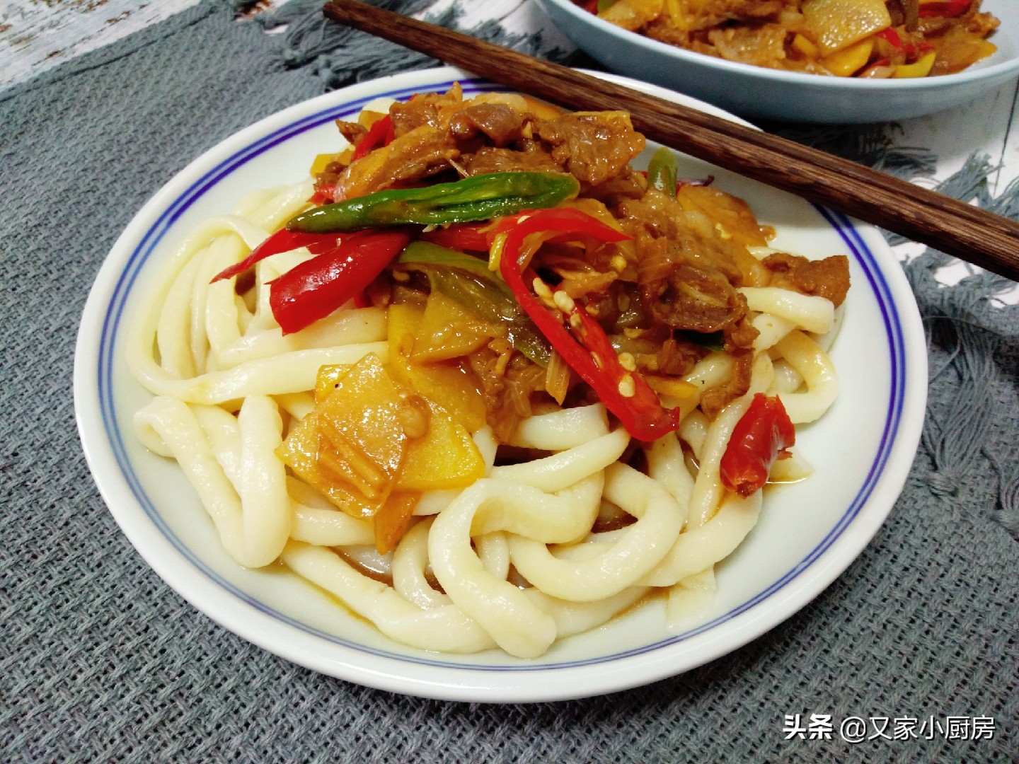 拉面条子怎么弄好吃,怎么做拉面条子拉得快