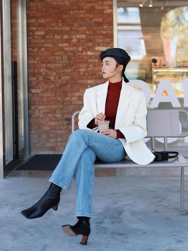 牛仔裤怎样穿搭,牛仔裤的穿搭技巧和方法