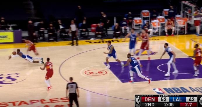 施罗德四秒过全场,施罗德鱼跃扑球