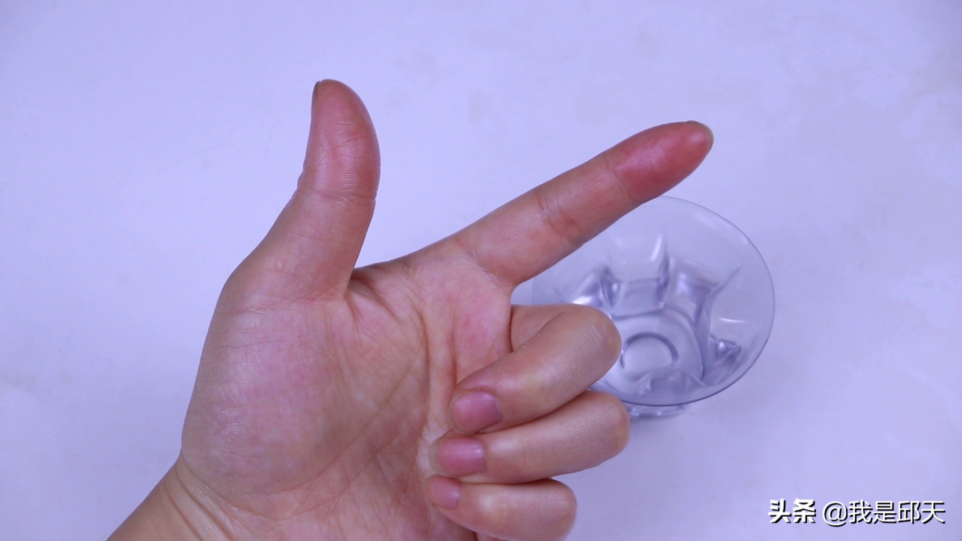 502胶水粘在手上怎样才能去除,502胶水粘到手上的话怎么去除