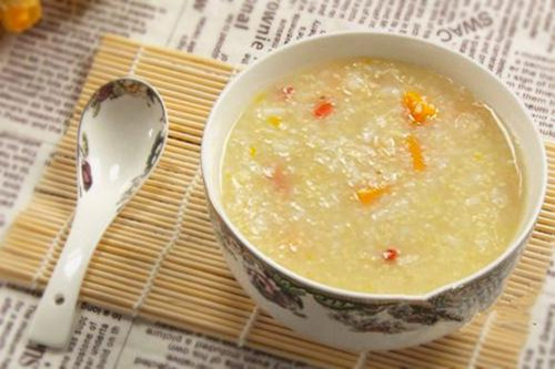 三个月泰迪拉屎有血怎么回事,泰迪狗狗为什么不在房间拉屎