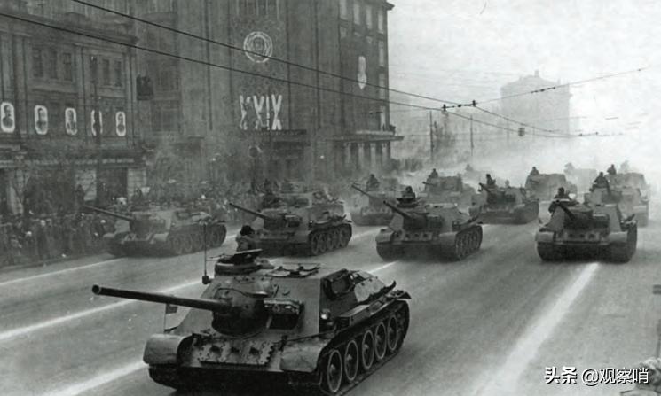 su-100反坦克炮,su100坦克歼击车二战生产多少辆