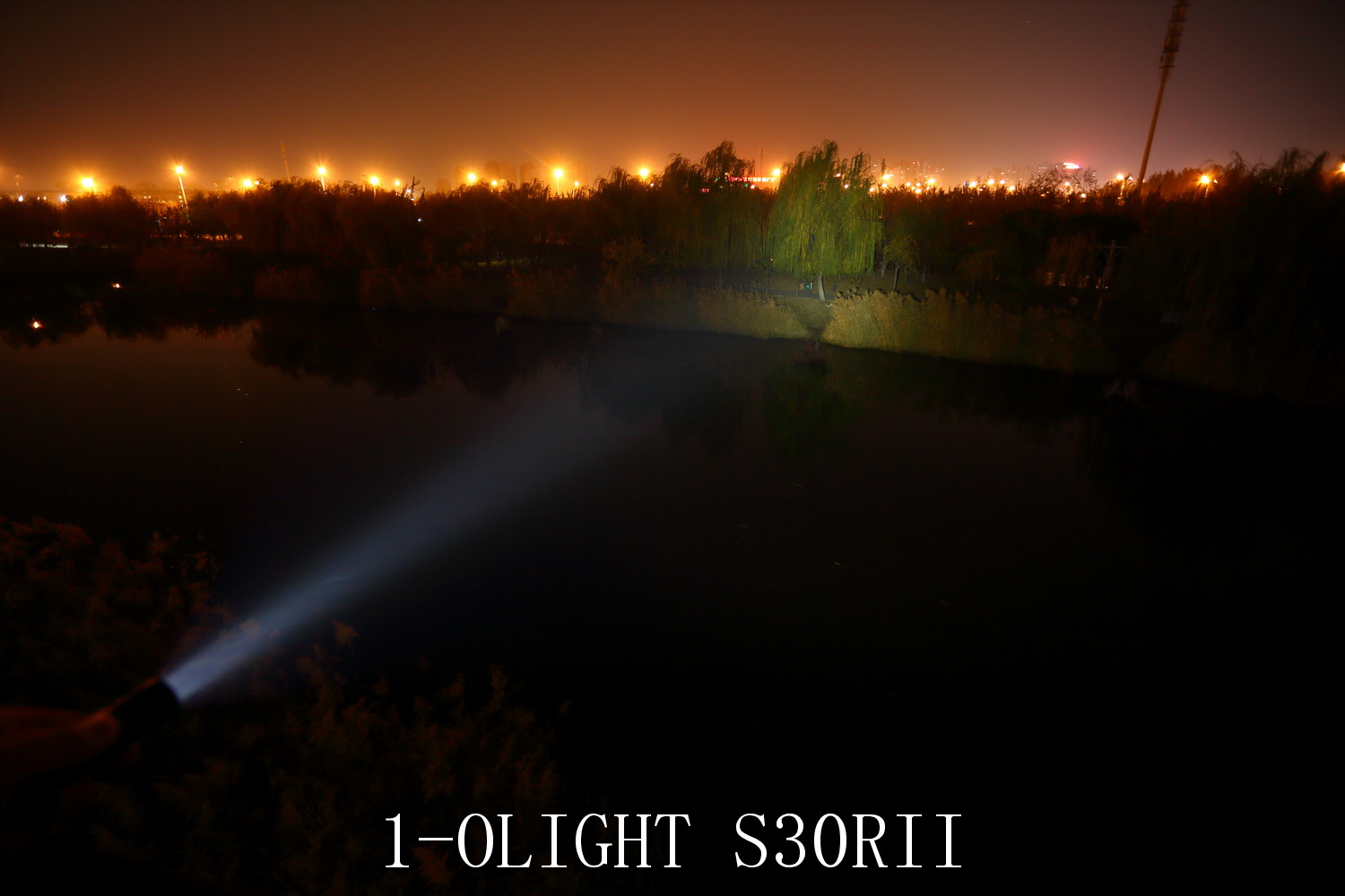 回归操作本质FENIXTK11TAC机械双模式战术电筒评测