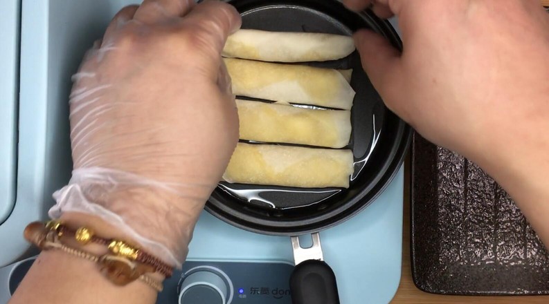 香蕉放在冰箱里面变黑了可以吃吗,香蕉容易变黑一招轻松解决