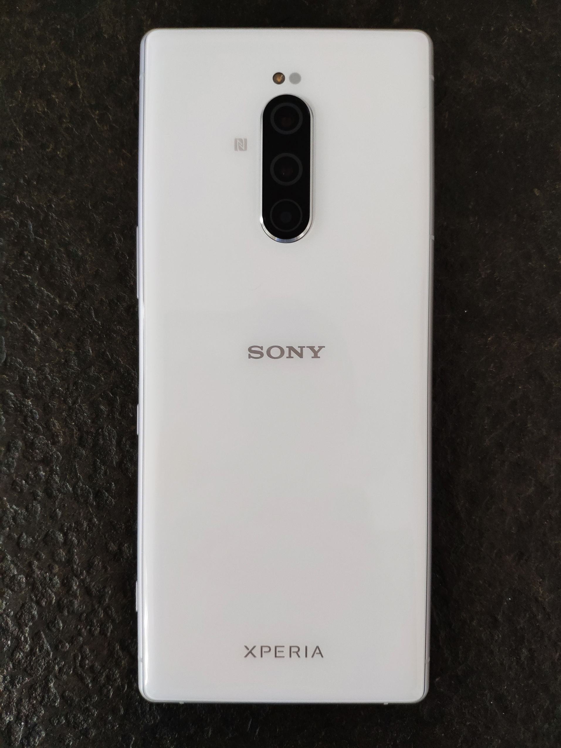 sony手机xperia1iii好用吗,索尼xperia1值得购买吗