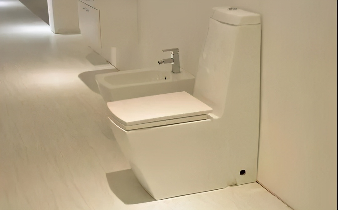 亚通管道家装课堂|家中漏水怎么办？亚通给你上干货