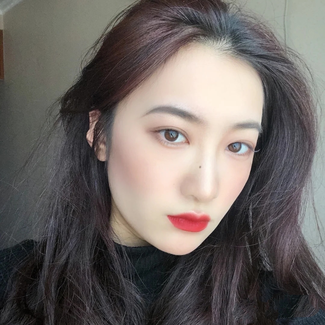 雅诗兰黛口红420真假鉴别,雅诗兰黛口红420过时了吗