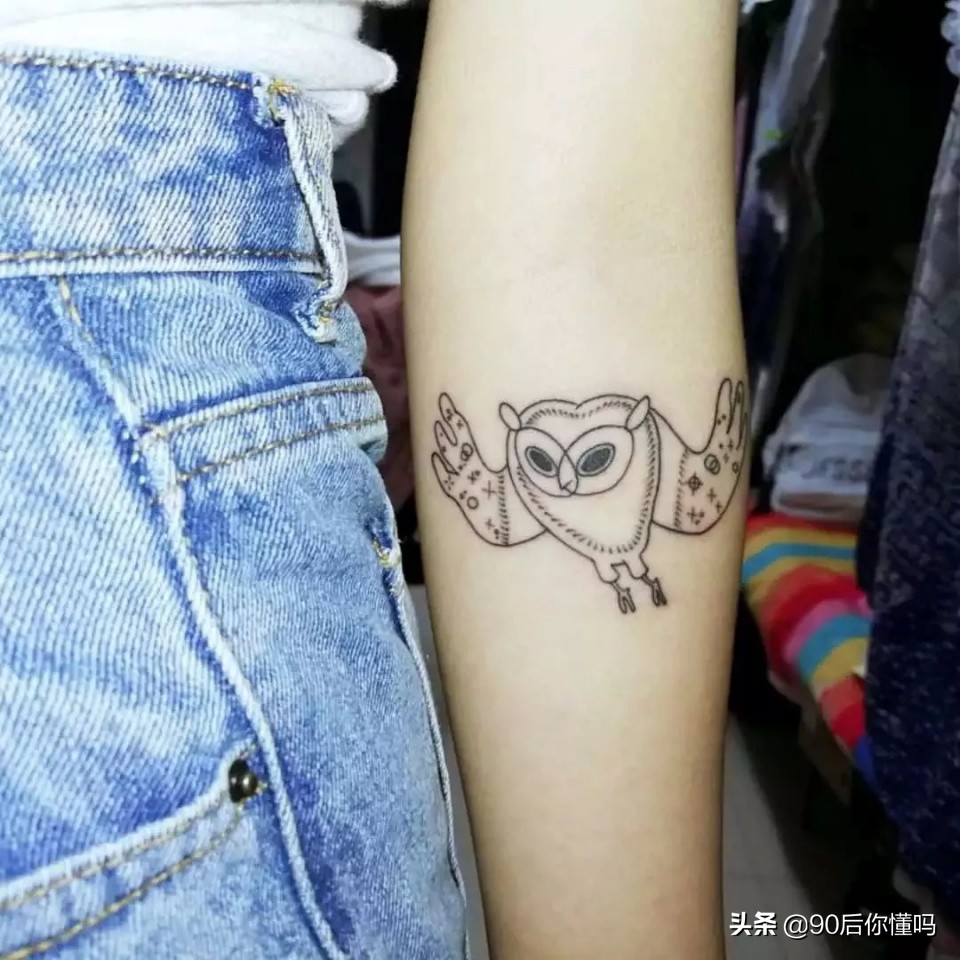 为什么现在年轻女的爱纹身 (为什么现在女孩都爱纹身)