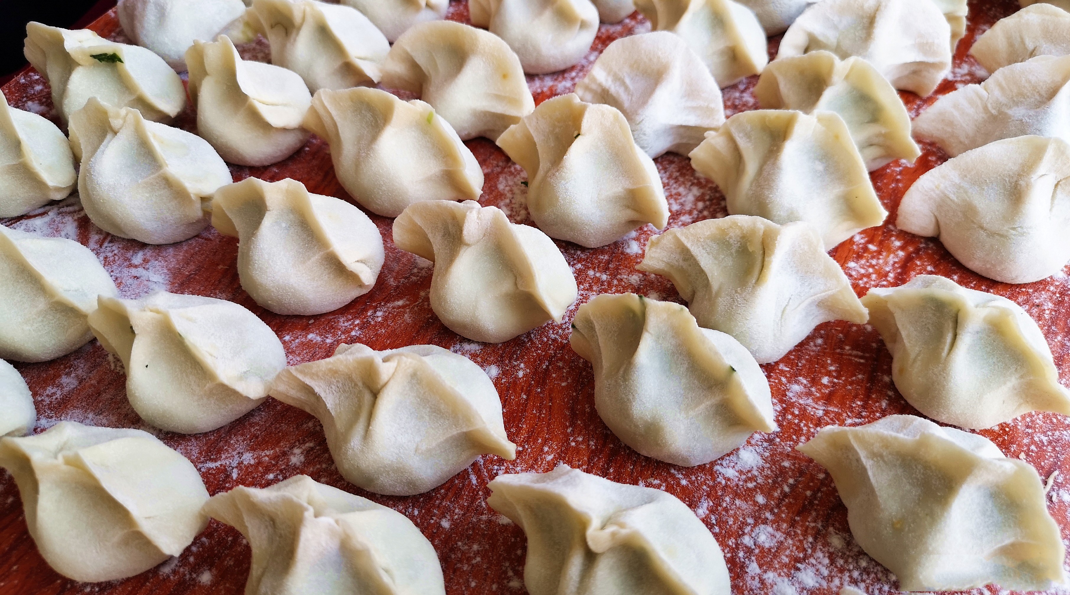 现包的饺子如何放冰箱,包好的饺子直接放冰箱会怎样