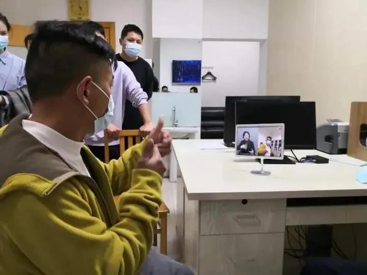告别“有口无言”！杭州聋哑人看病有了“同声传译”