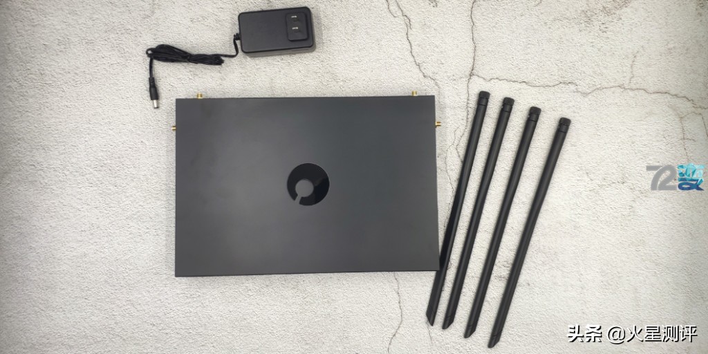 小白也能轻松搭建私有云，蒲公英X6VPN路由器开箱