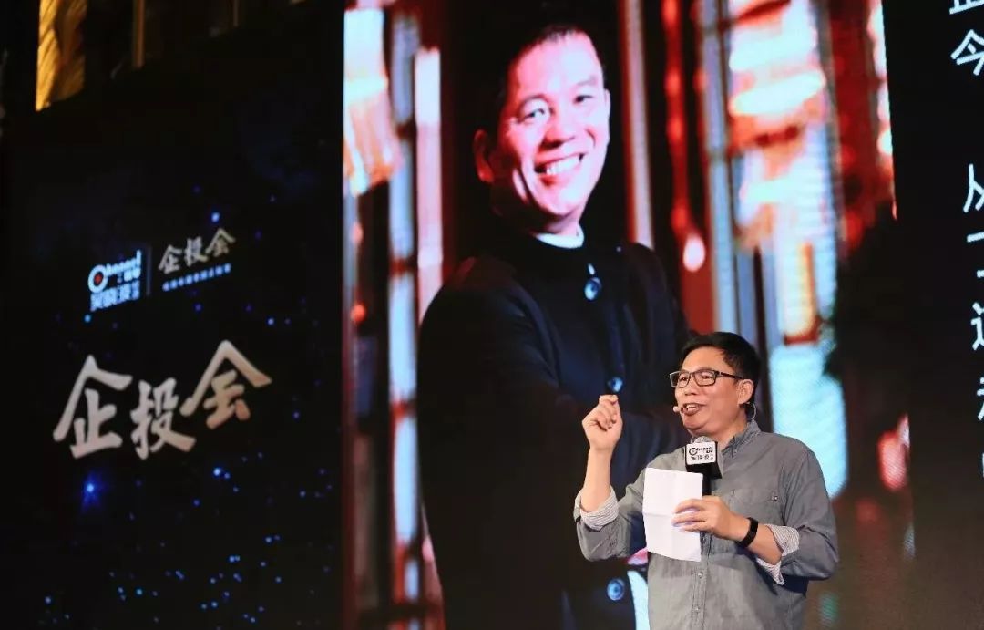 乐百氏的创始人叫何伯权,乐百氏董事长何伯权